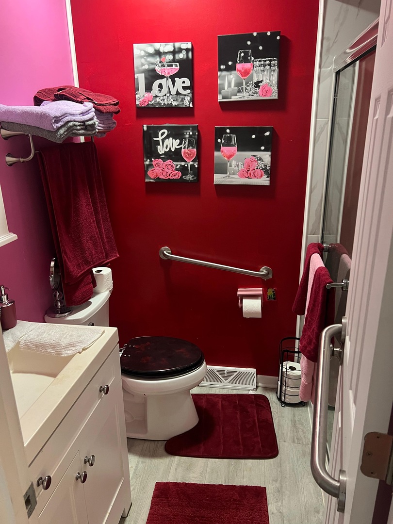 15943 Vine Avenue Property Photo 14