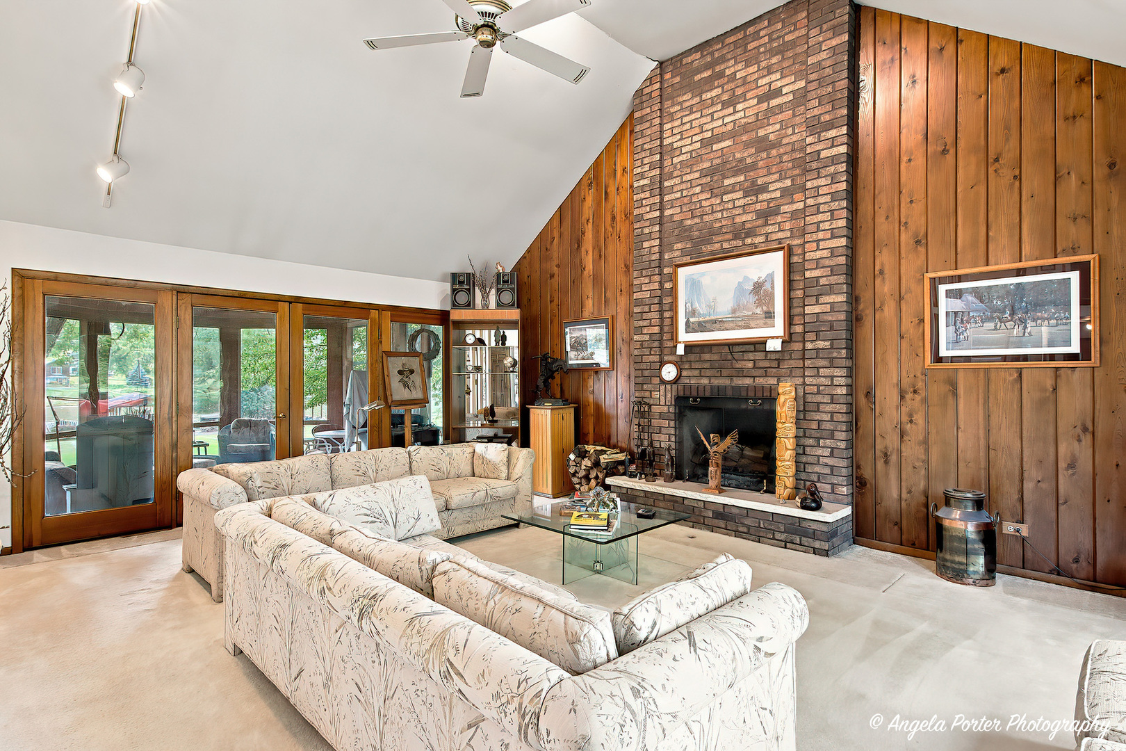 213 River Drive Property Photo 10