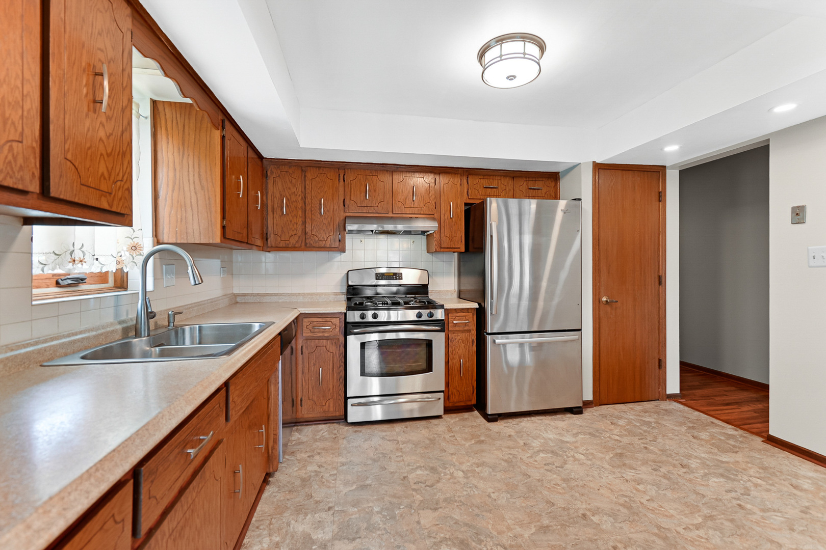4011 W 97th Street 2n Property Photo 9