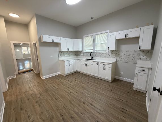13410 S Brandon Avenue Property Photo 22