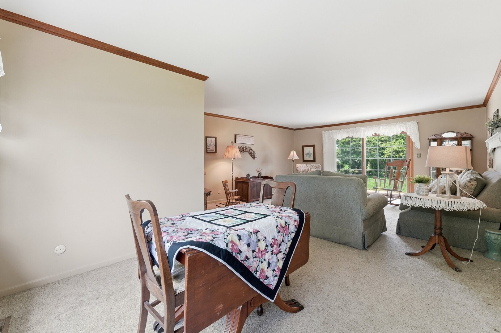 12640 S Tripp Avenue Property Photo 8