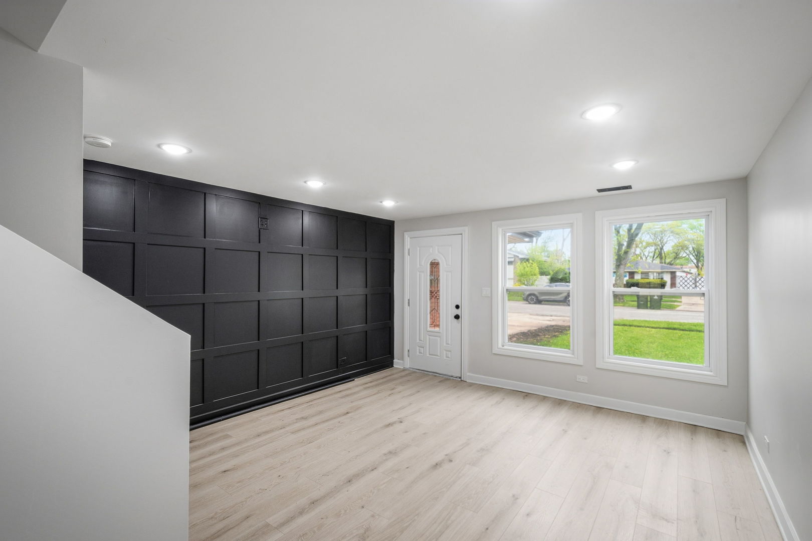 15418 Minerva Avenue Property Photo 3