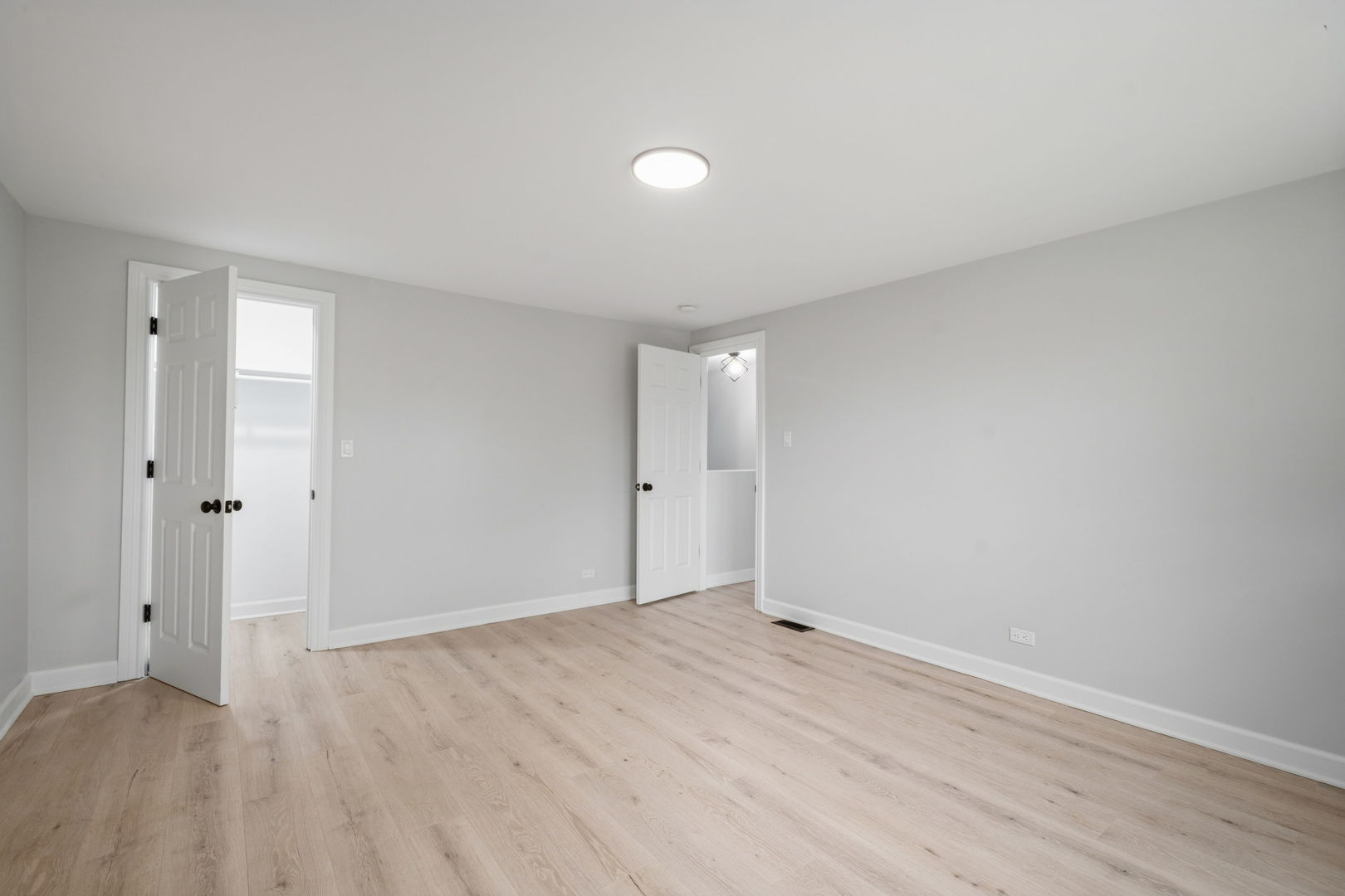 15418 Minerva Avenue Property Photo 13