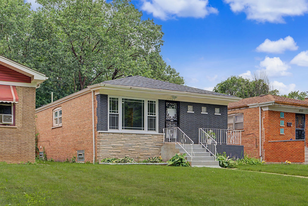 12690482 Property Photo 2
