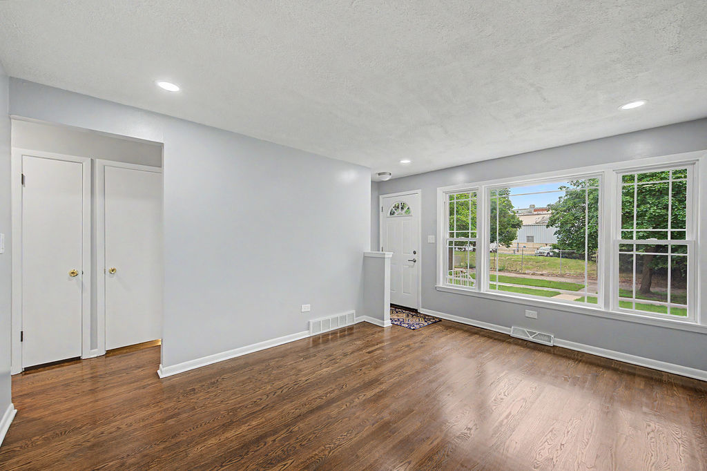 12690482 Property Photo 4