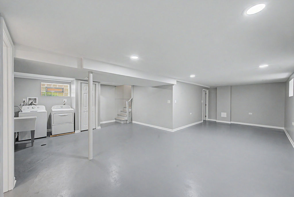 12690482 Property Photo 15