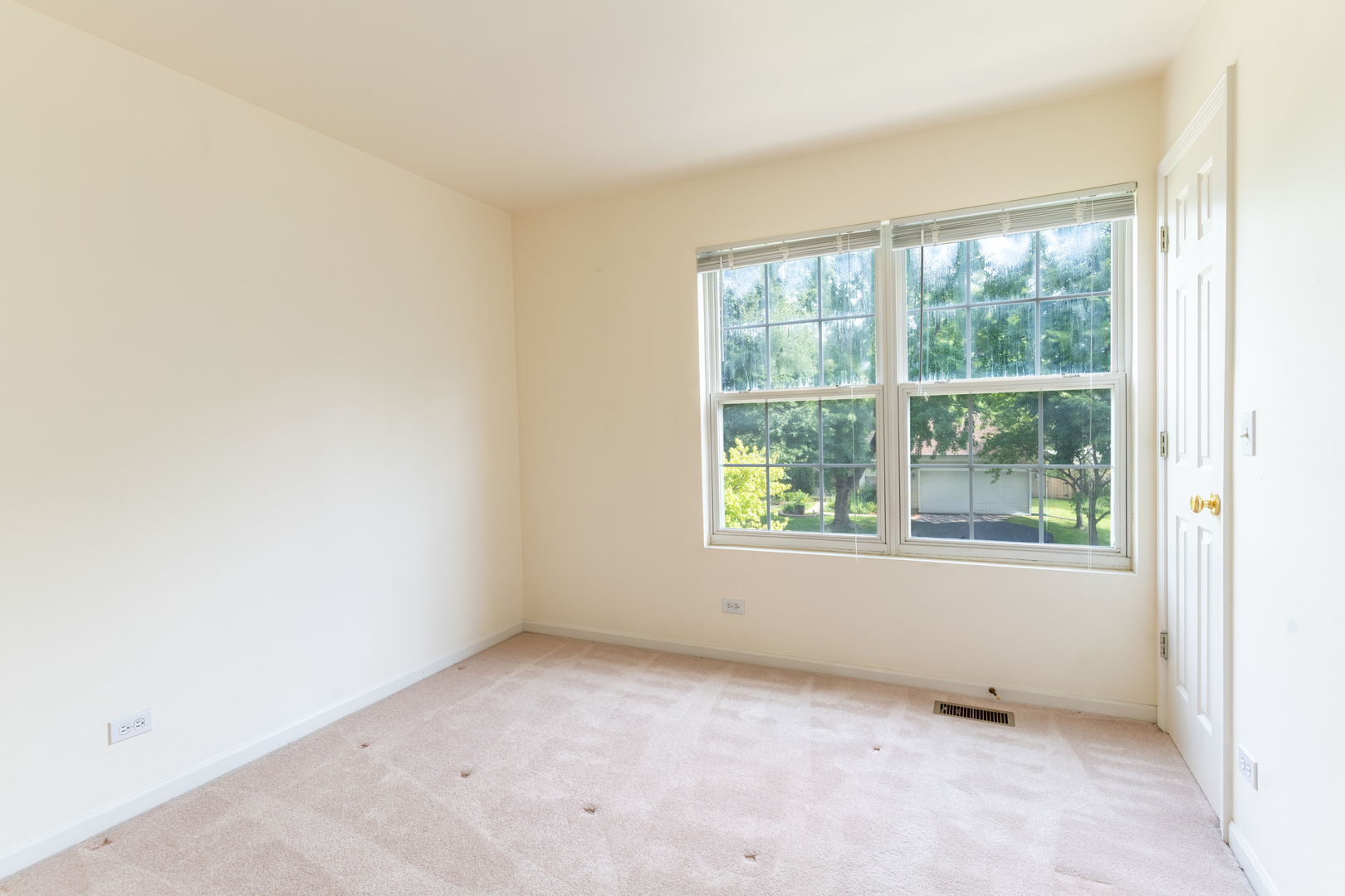 1944 Woodhaven Drive Property Photo 22