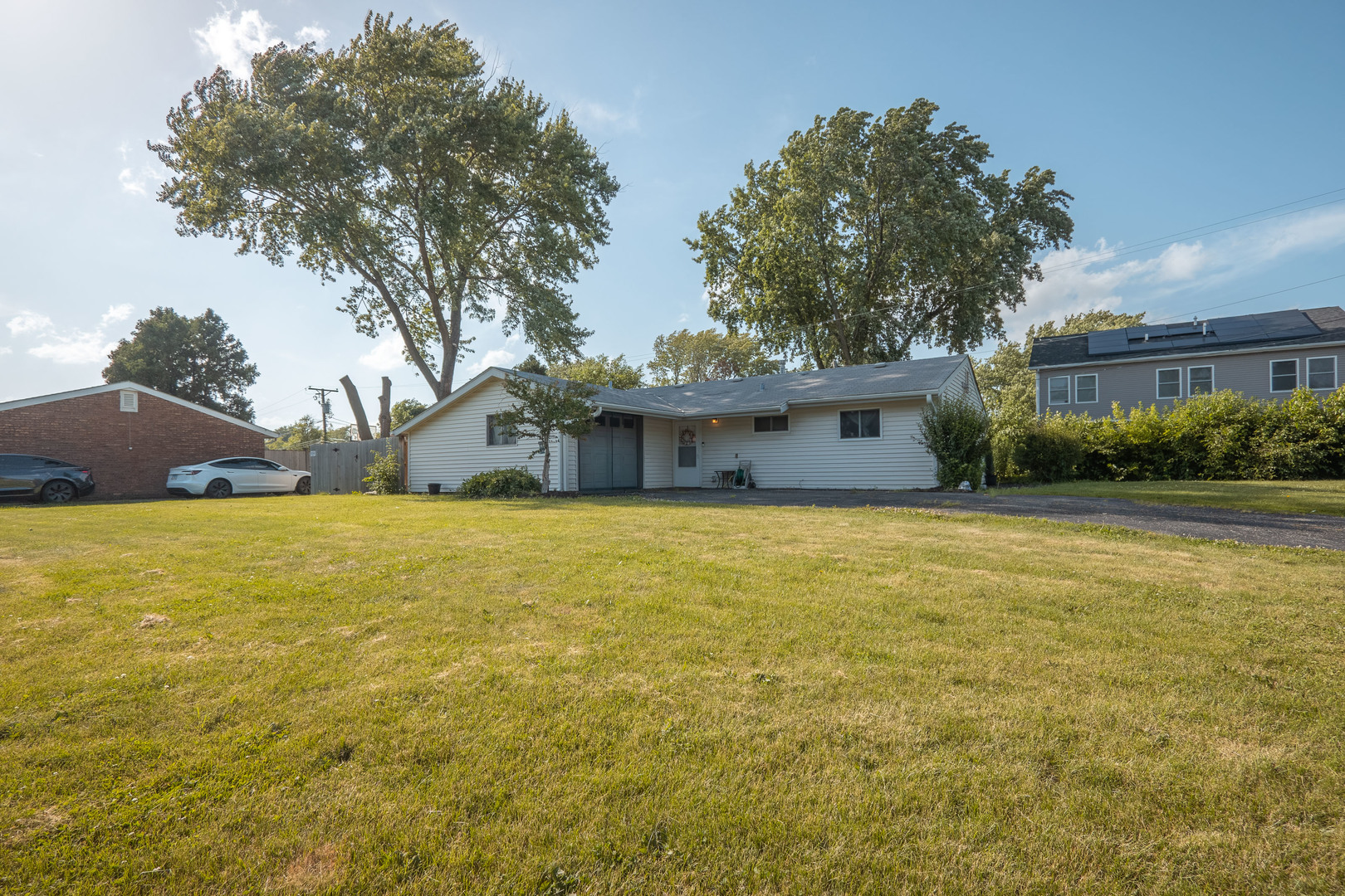 100 Fairwood Drive Property Photo 1