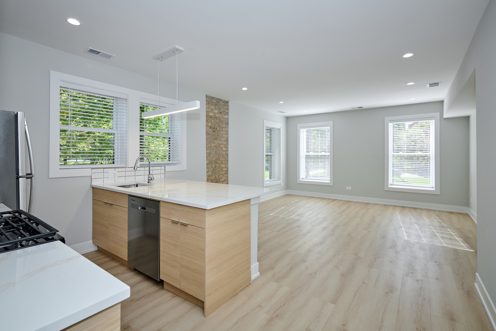2127 S Marshall Boulevard 1 Property Photo 2