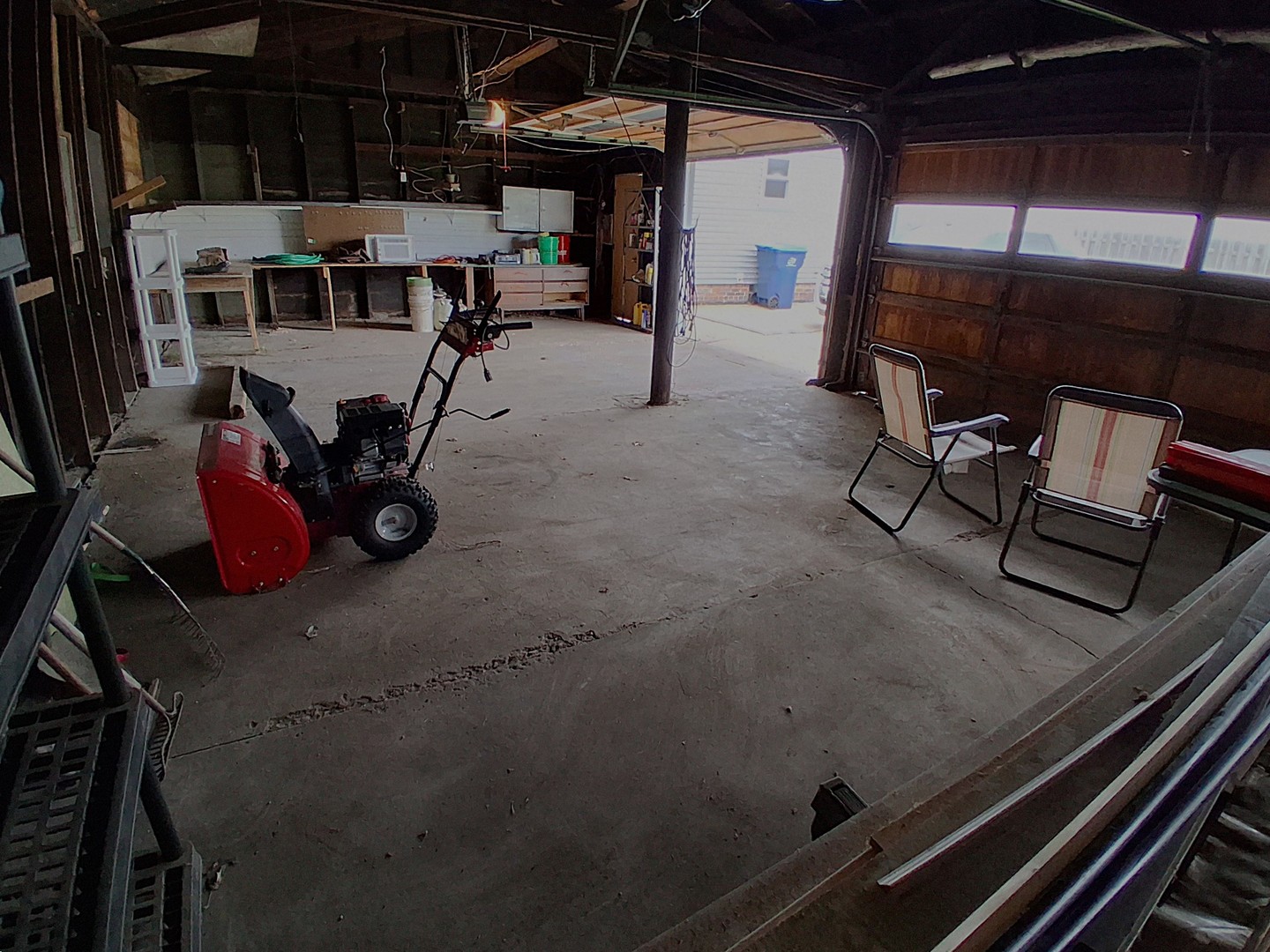112 E 6th Street Property Photo 9