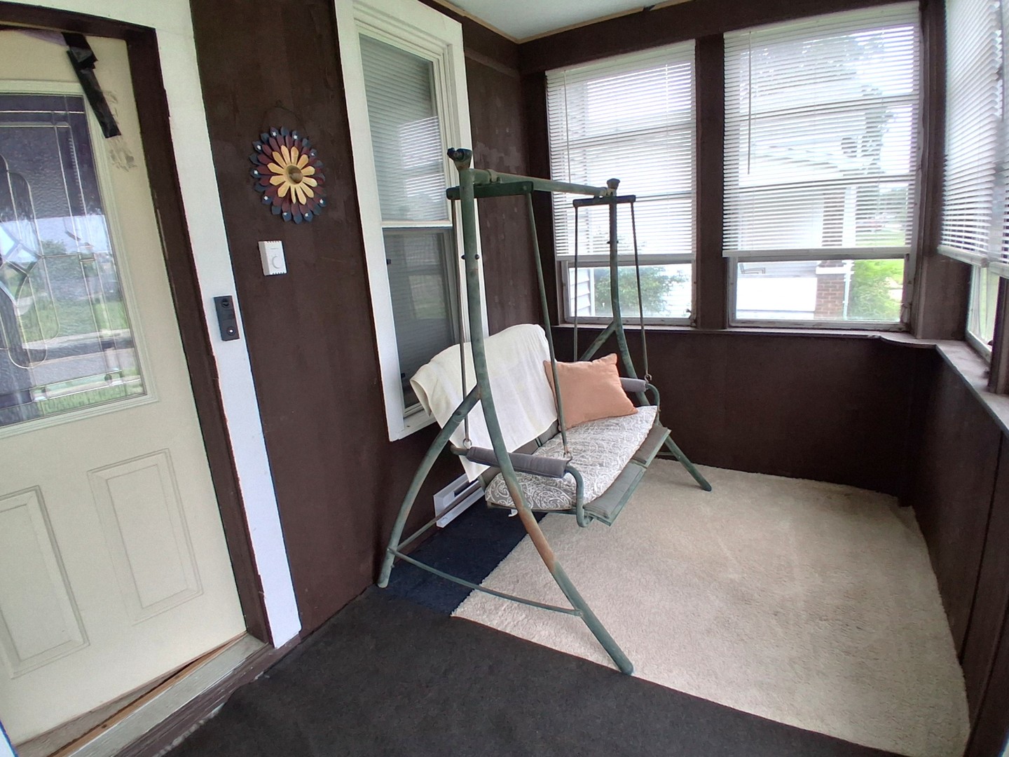 112 E 6th Street Property Photo 13