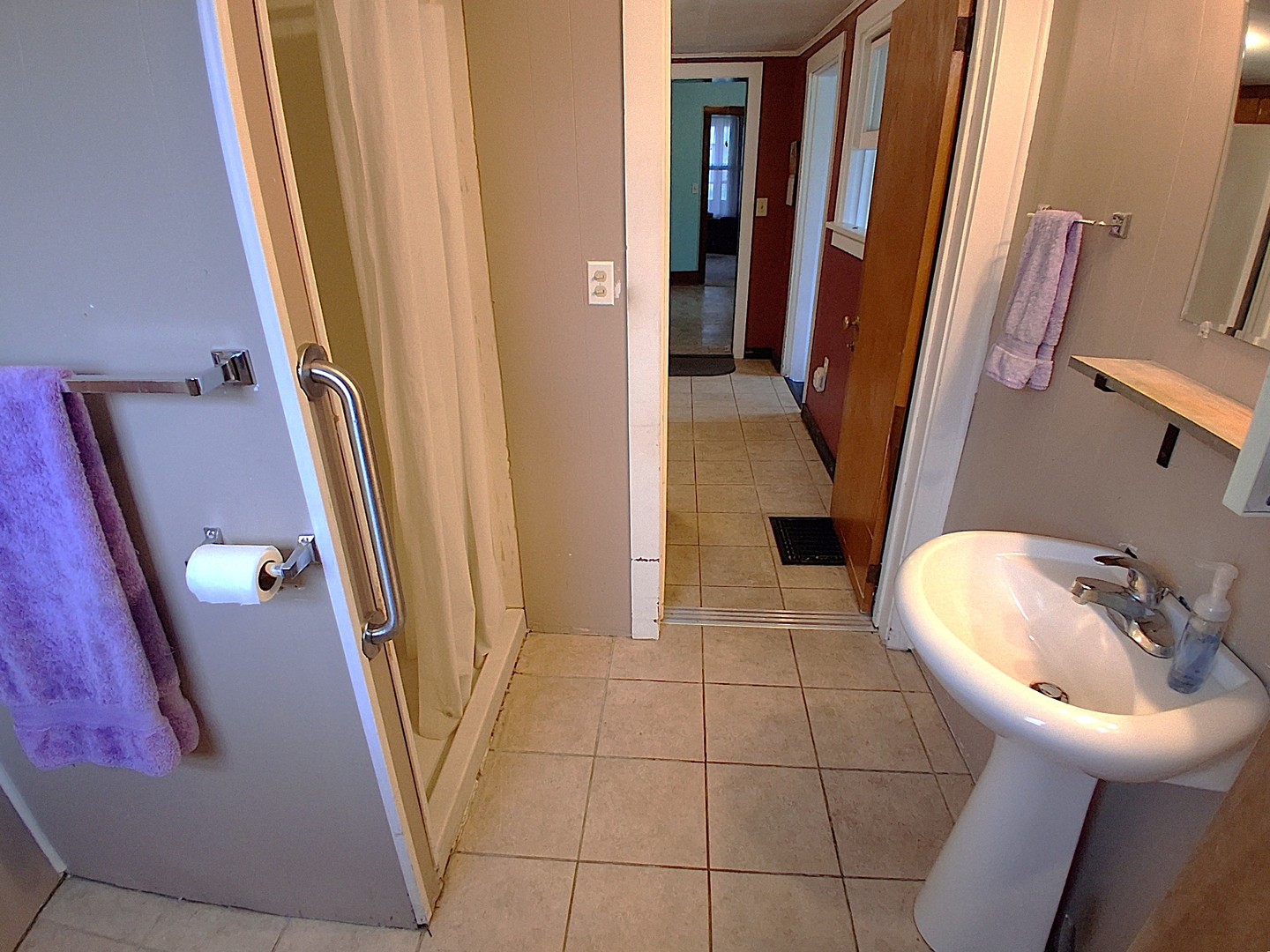 112 E 6th Street Property Photo 35