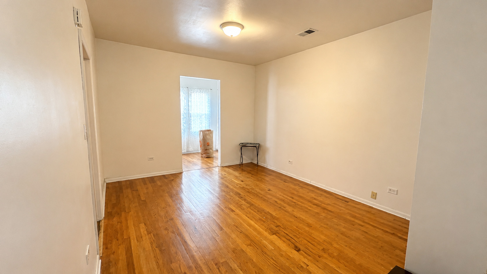 4459 W Carroll Avenue Property Photo 5