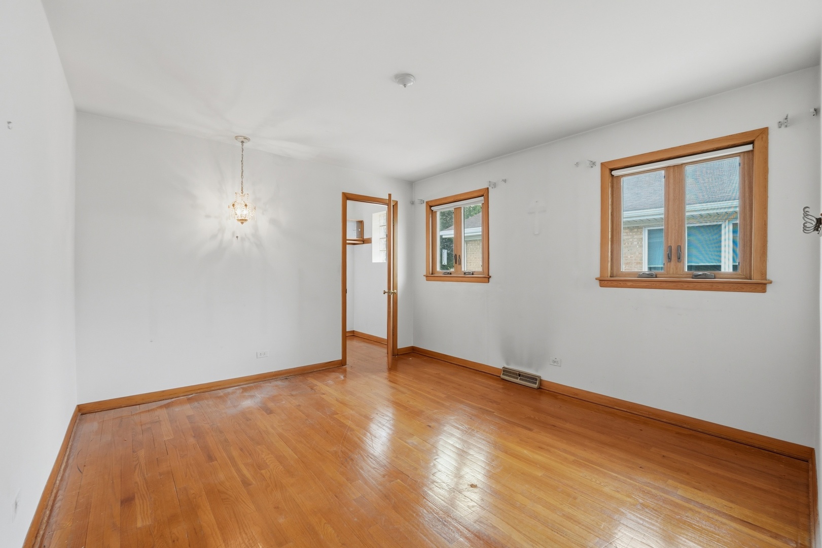 4847 N Sayre Avenue Property Photo 17