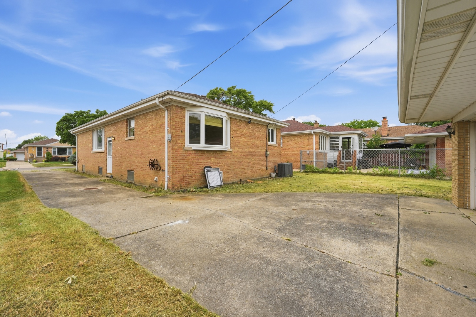 4847 N Sayre Avenue Property Photo 29