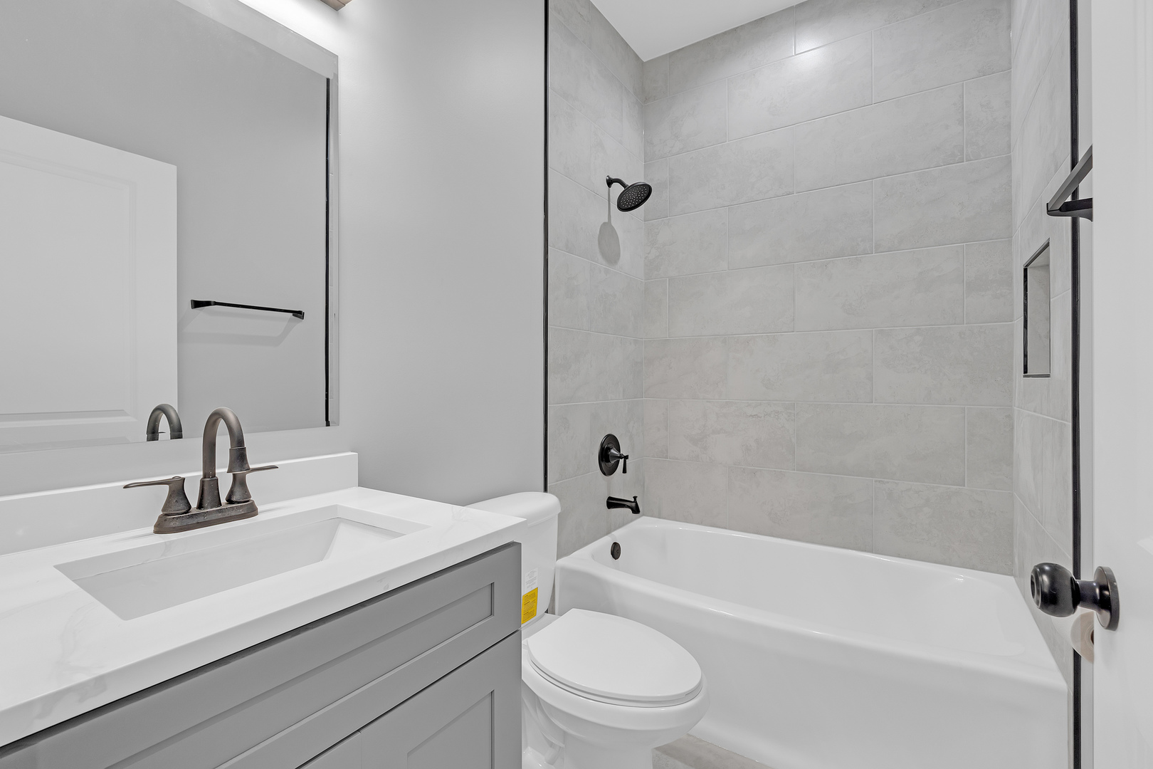 4827 S Saint Lawrence Avenue 3 Property Photo 5