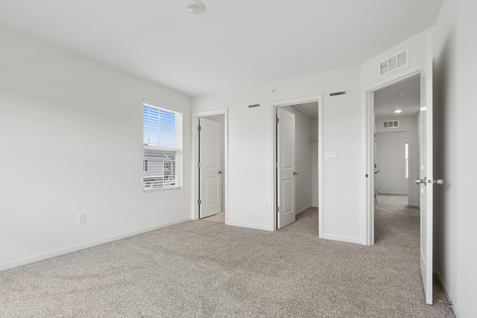 2111 Yellowstone Boulevard Property Photo 11