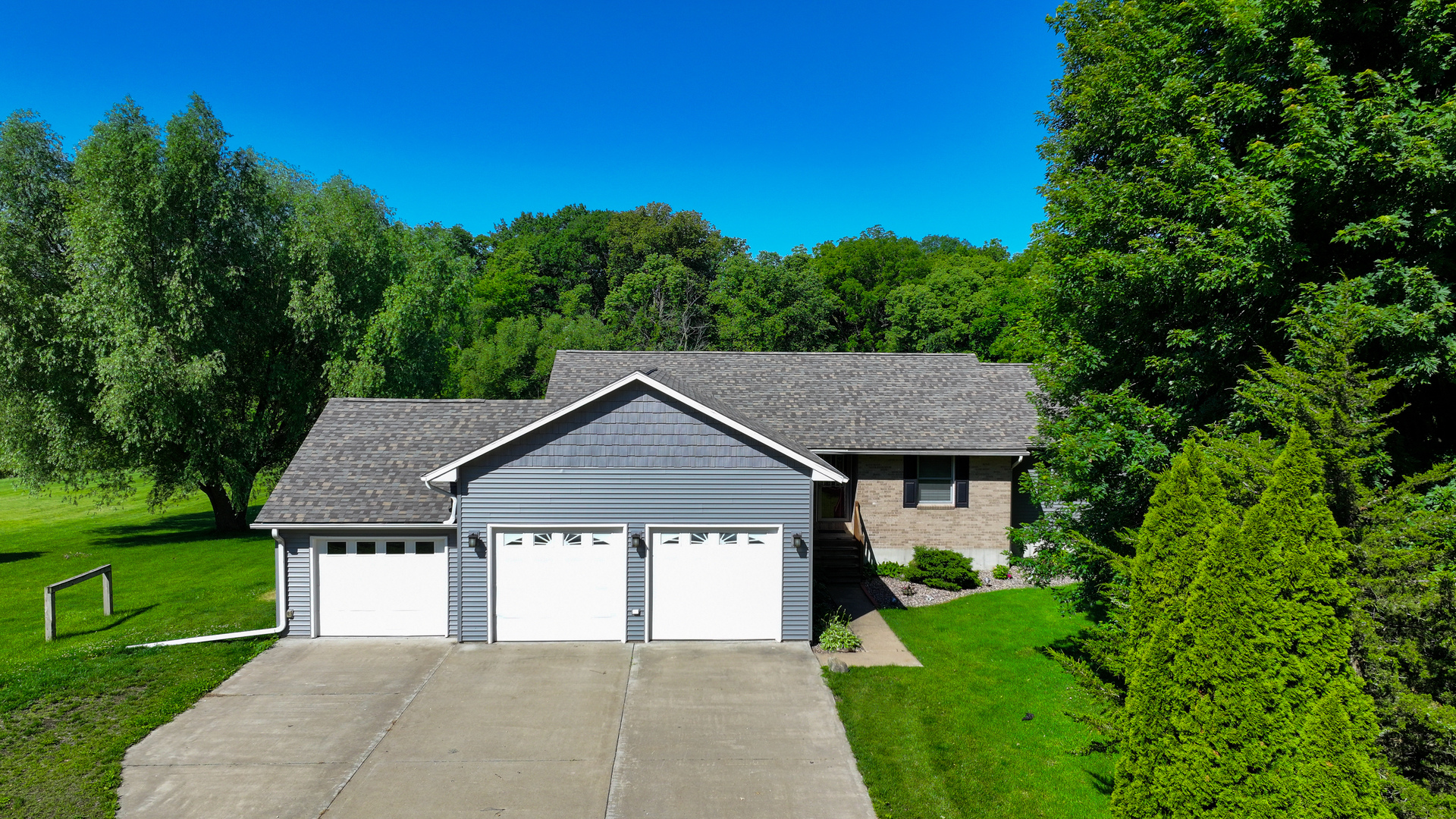 681 W Deer Creek Road Property Photo 1