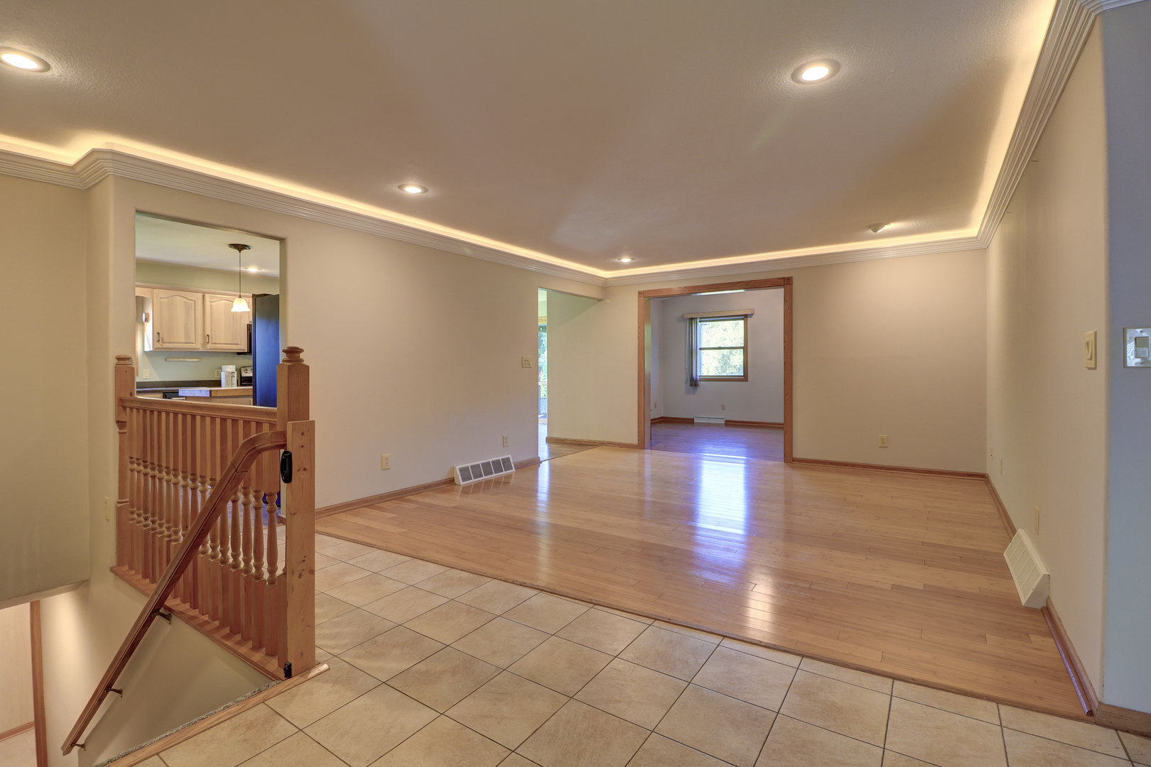 681 W Deer Creek Road Property Photo 9