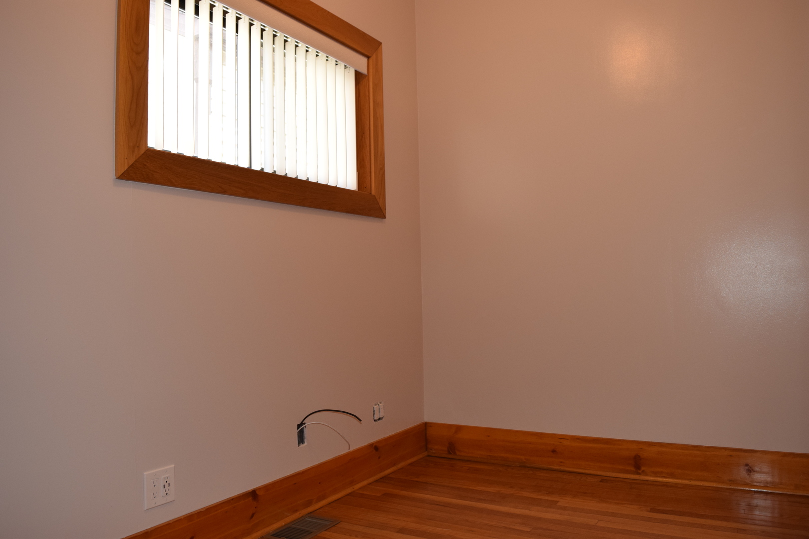 3206 S Wallace Street Ch Property Photo 8