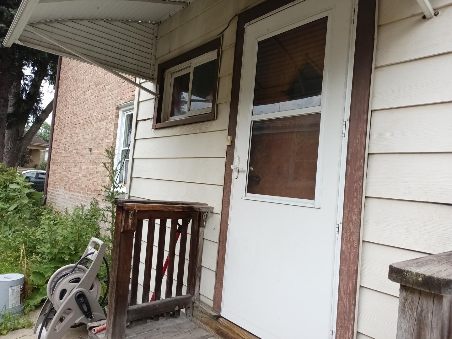 3253 N Oconto Avenue Property Photo 3