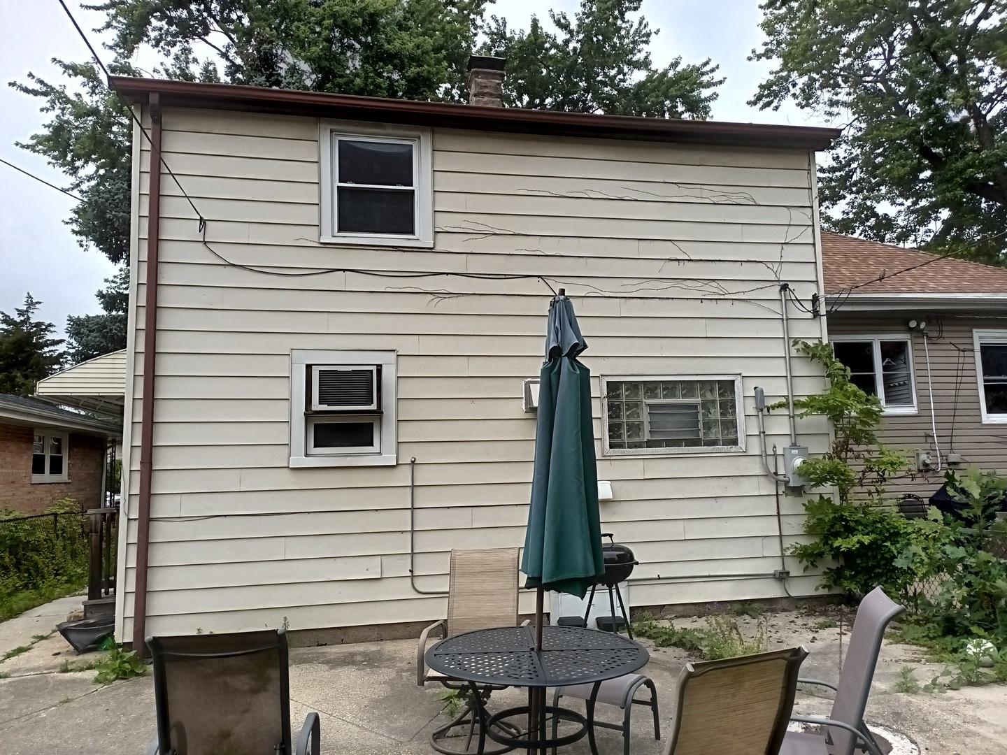3253 N Oconto Avenue Property Photo 17