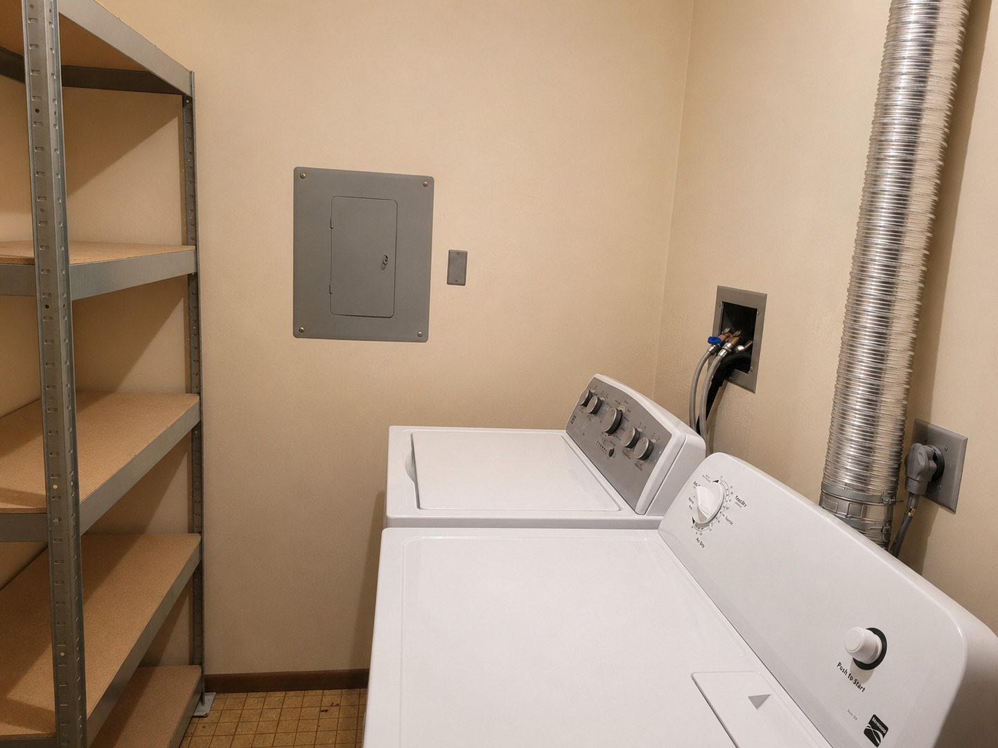 3139 4th Street Property Photo 7
