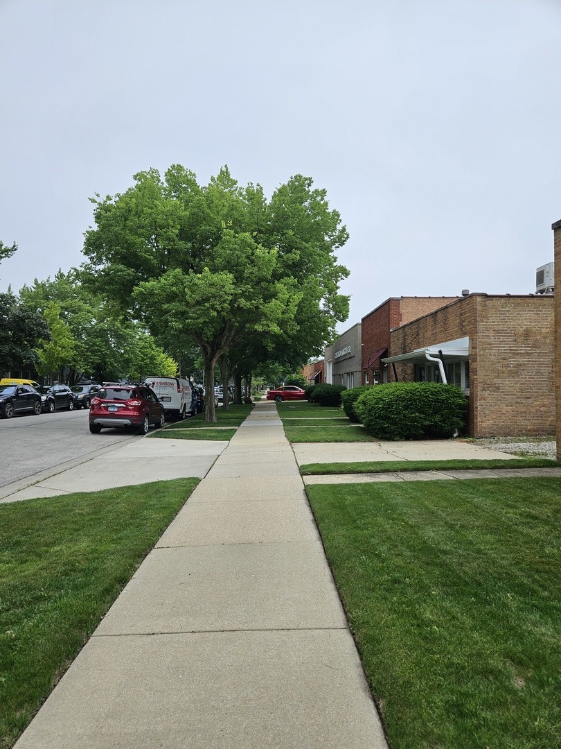 8107 Ridgeway Avenue Property Photo 4