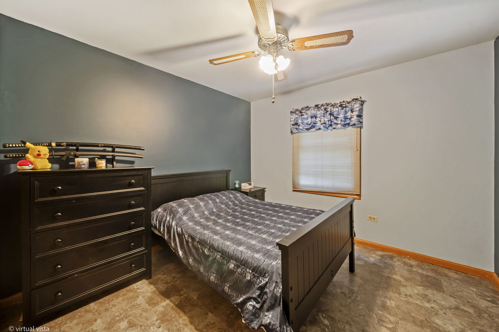 9933 Cambridge Court C Property Photo 25
