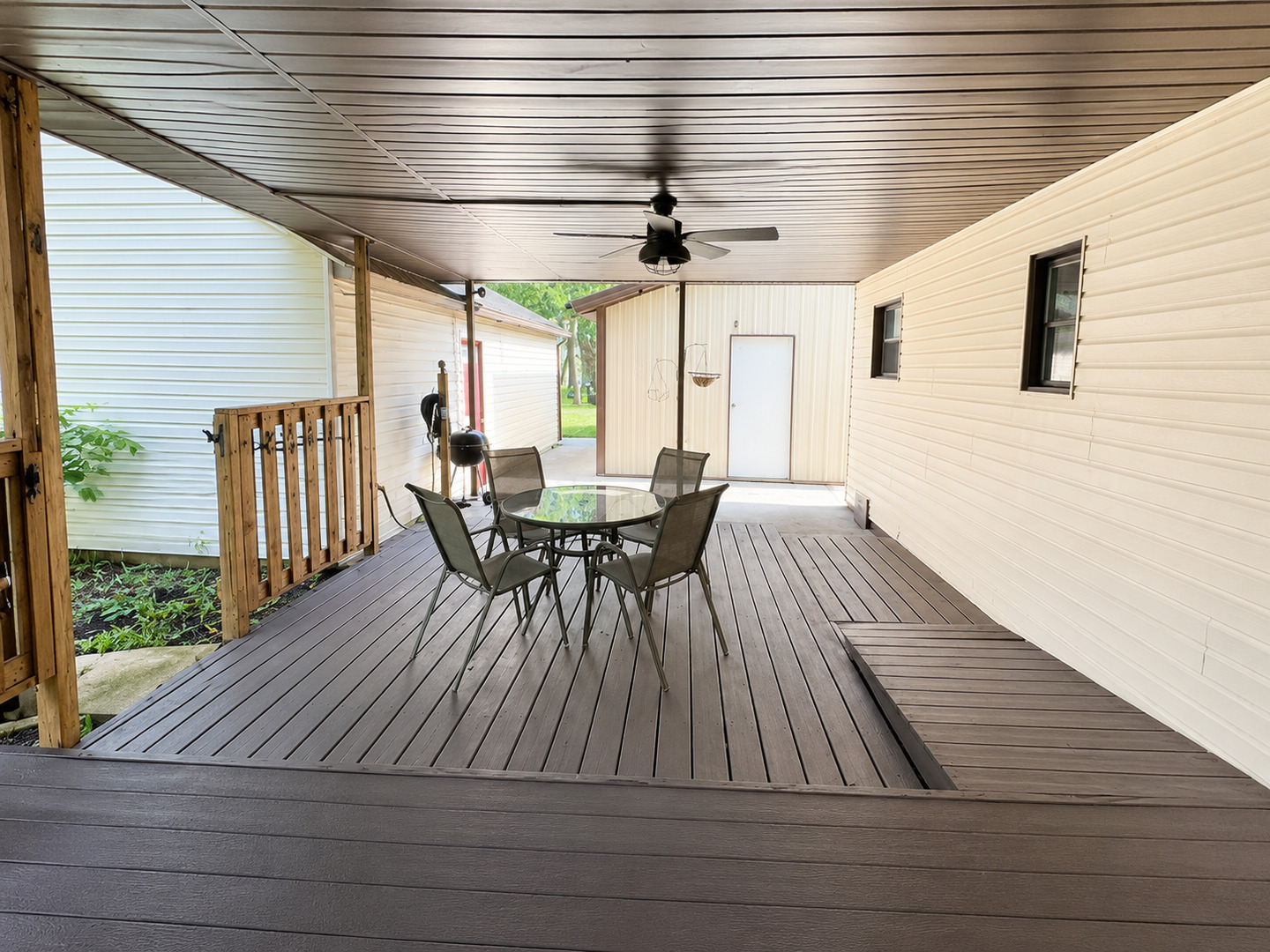 203 W Poplar Street Property Photo 45