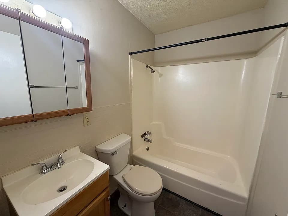 1016 Camaro Drive Property Photo 4