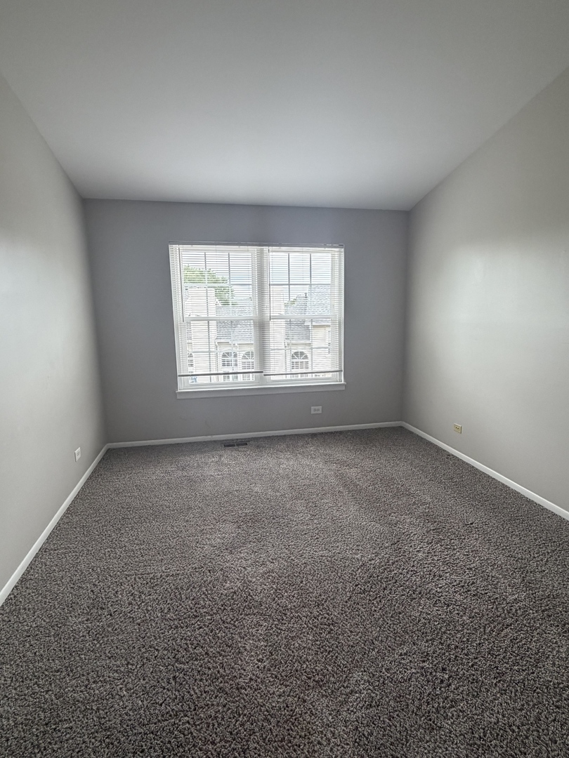 902 Sturnbridge Court Property Photo 16