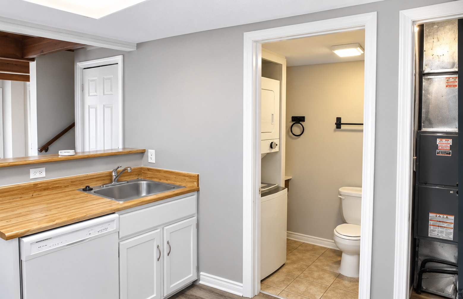 451 Meadowgreen Lane Property Photo 4