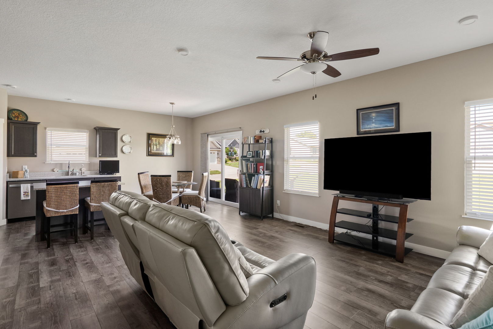 6323 College Avenue Property Photo 12