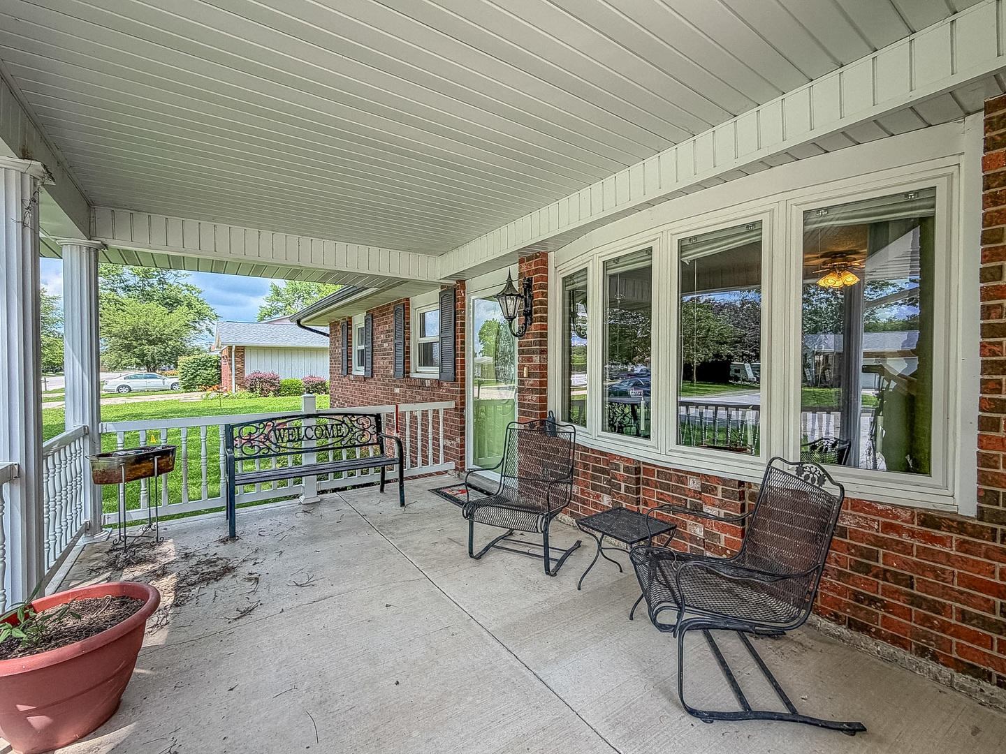 1020 Illinois Drive Property Photo 3