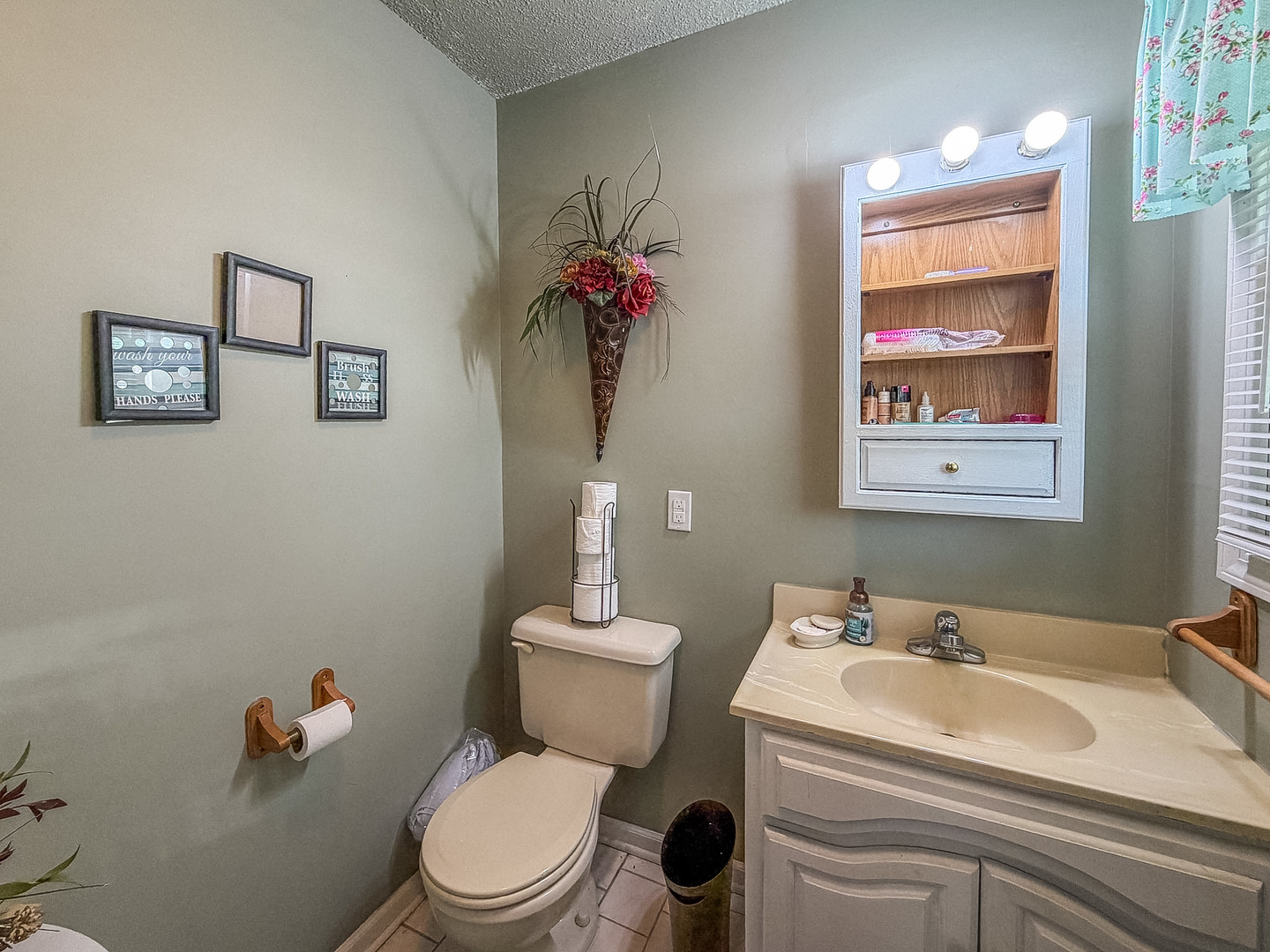 1020 Illinois Drive Property Photo 27