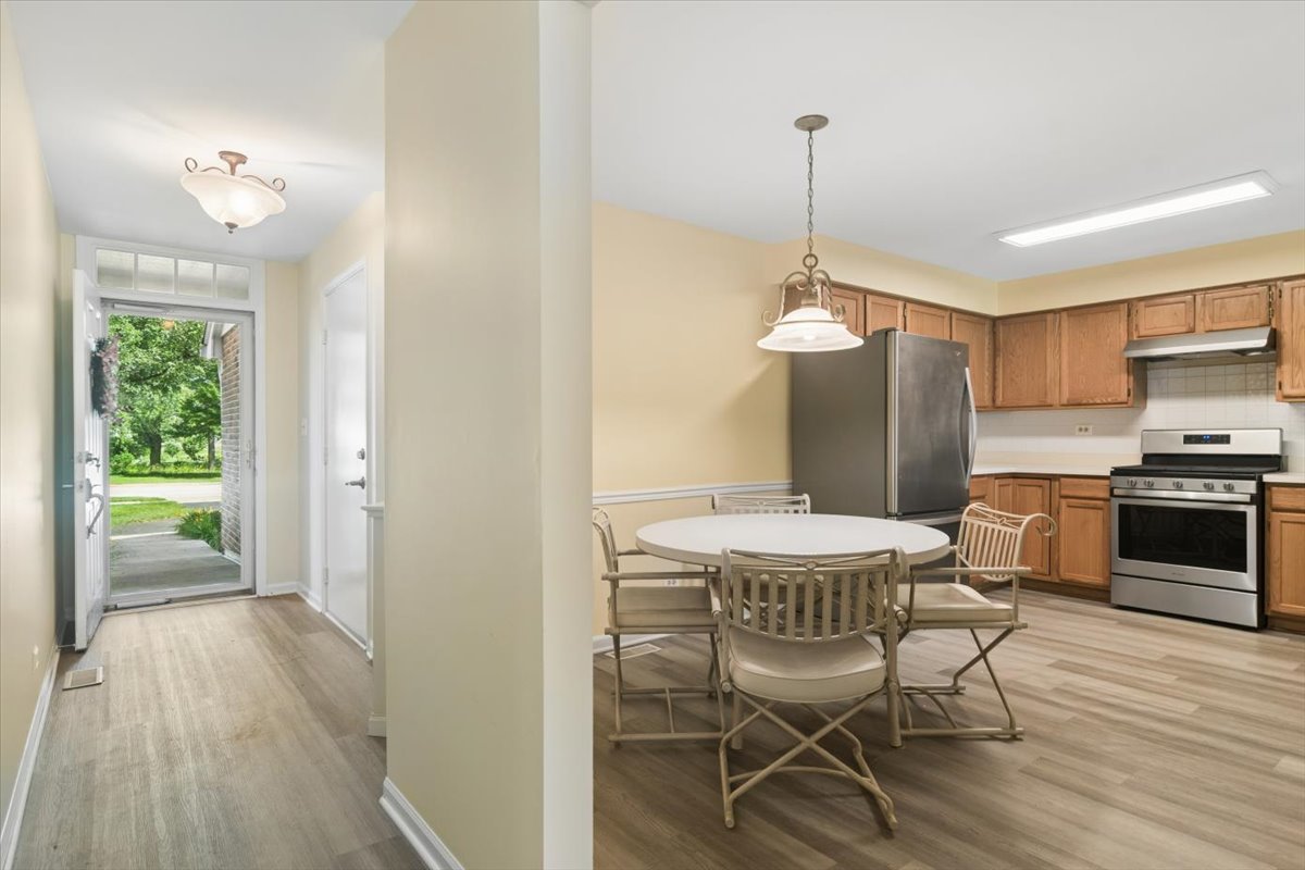 501 Grosse Pointe Circle Property Photo 3