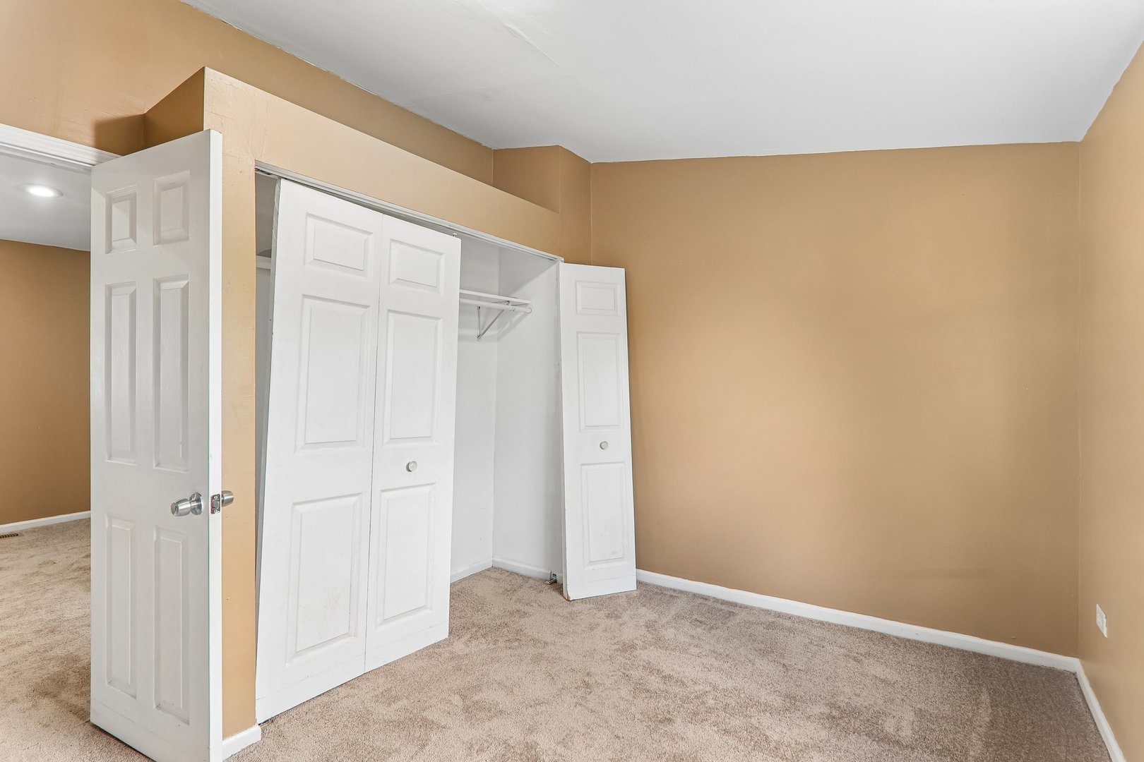 14248 Honore Avenue Property Photo 24