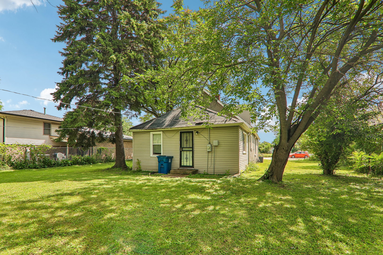 14248 Honore Avenue Property Photo 32