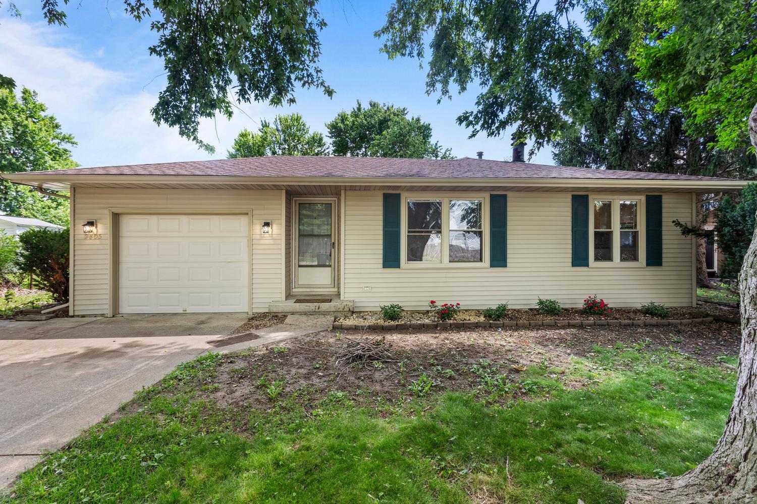 2805 Clayton Boulevard Property Photo 2