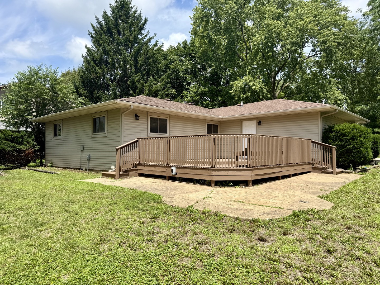 2805 Clayton Boulevard Property Photo 7