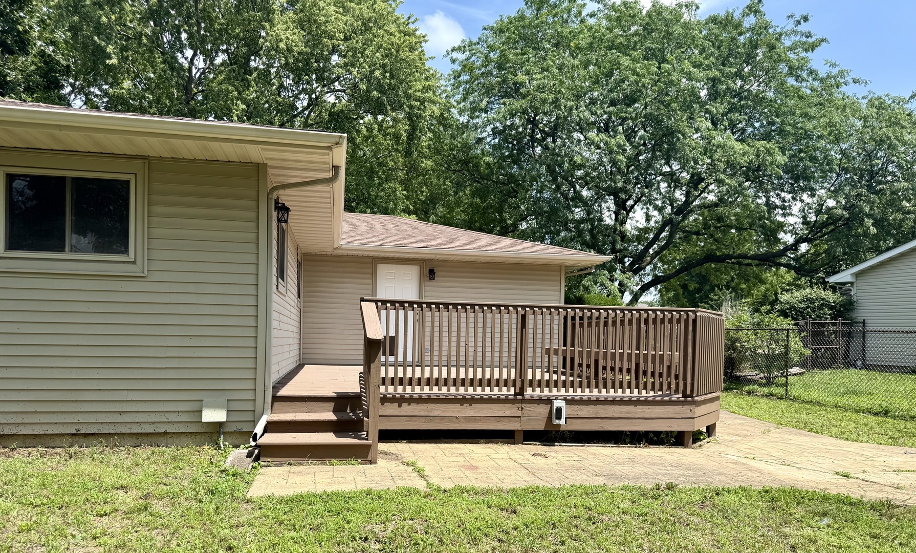 2805 Clayton Boulevard Property Photo 8