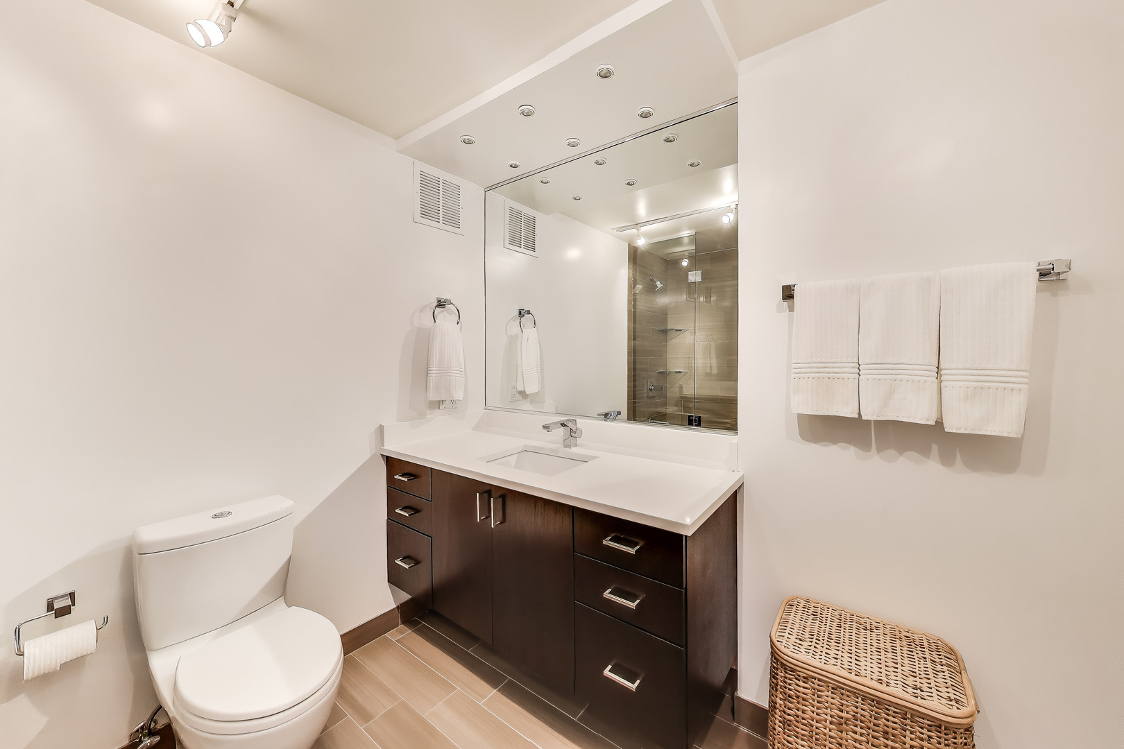 505 N Lake Shore Drive 6206 Property Photo 25