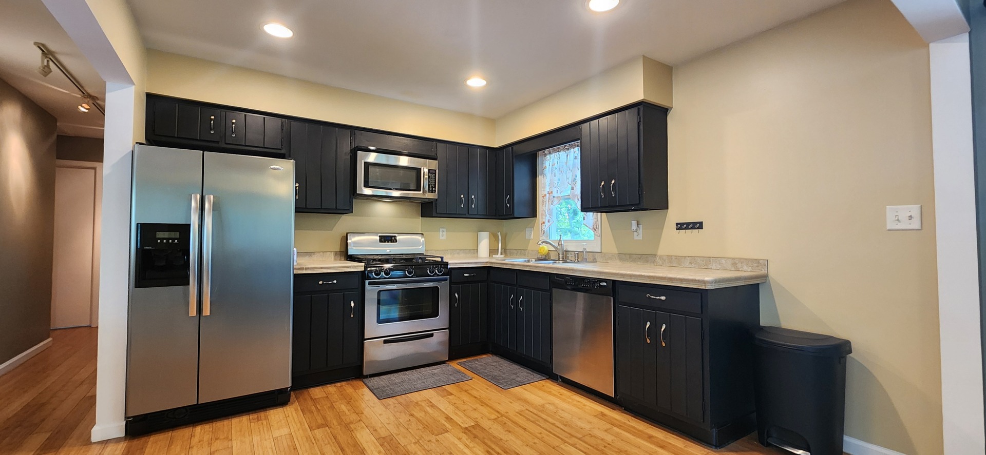 1240 Constellation Drive Property Photo 6