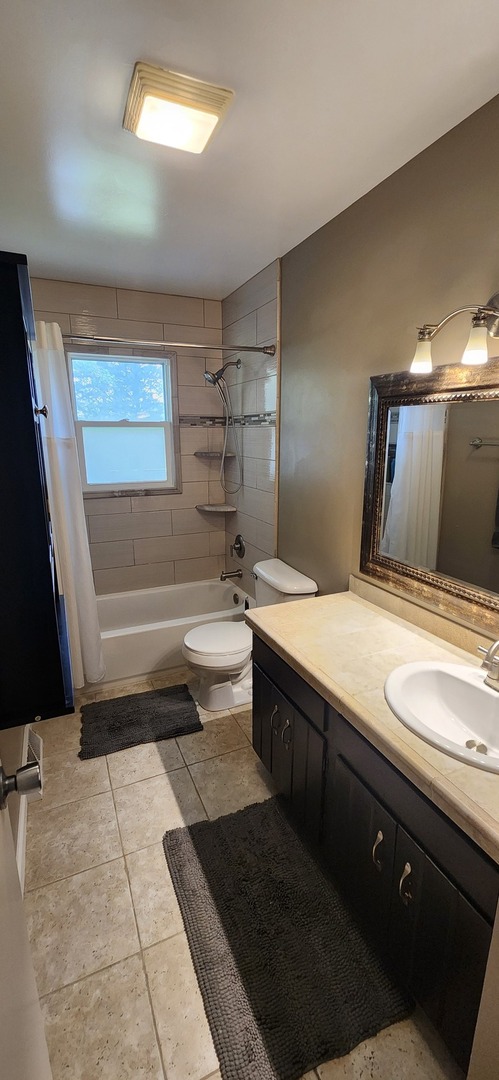 1240 Constellation Drive Property Photo 9