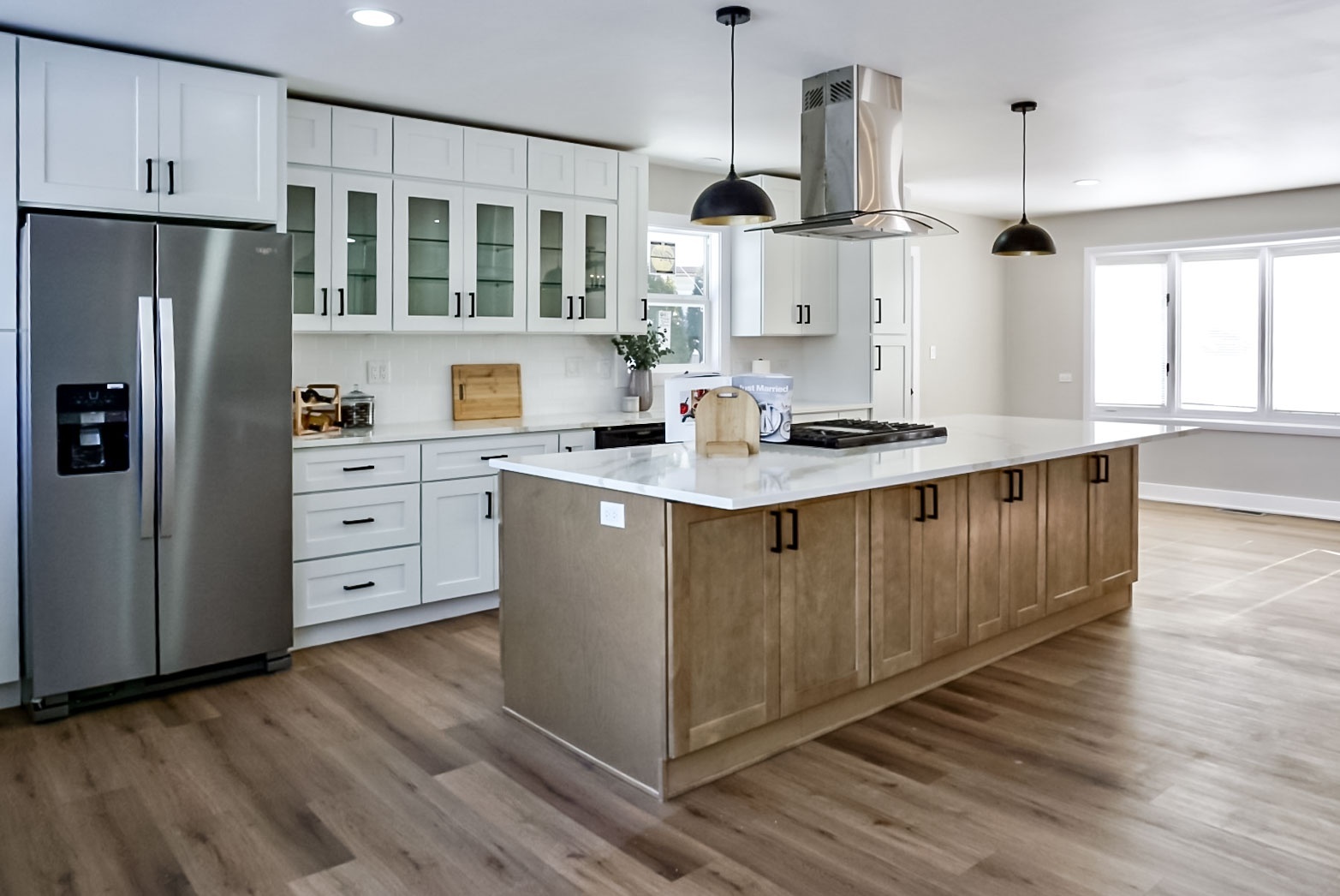 2018 E Ivy Lane Property Photo 6