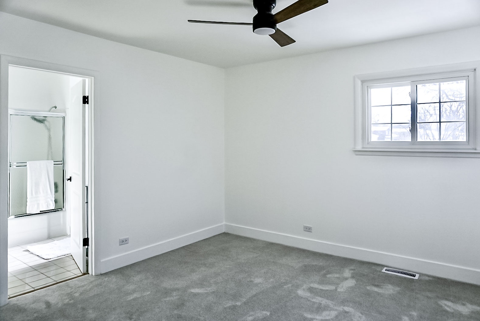 2018 E Ivy Lane Property Photo 11