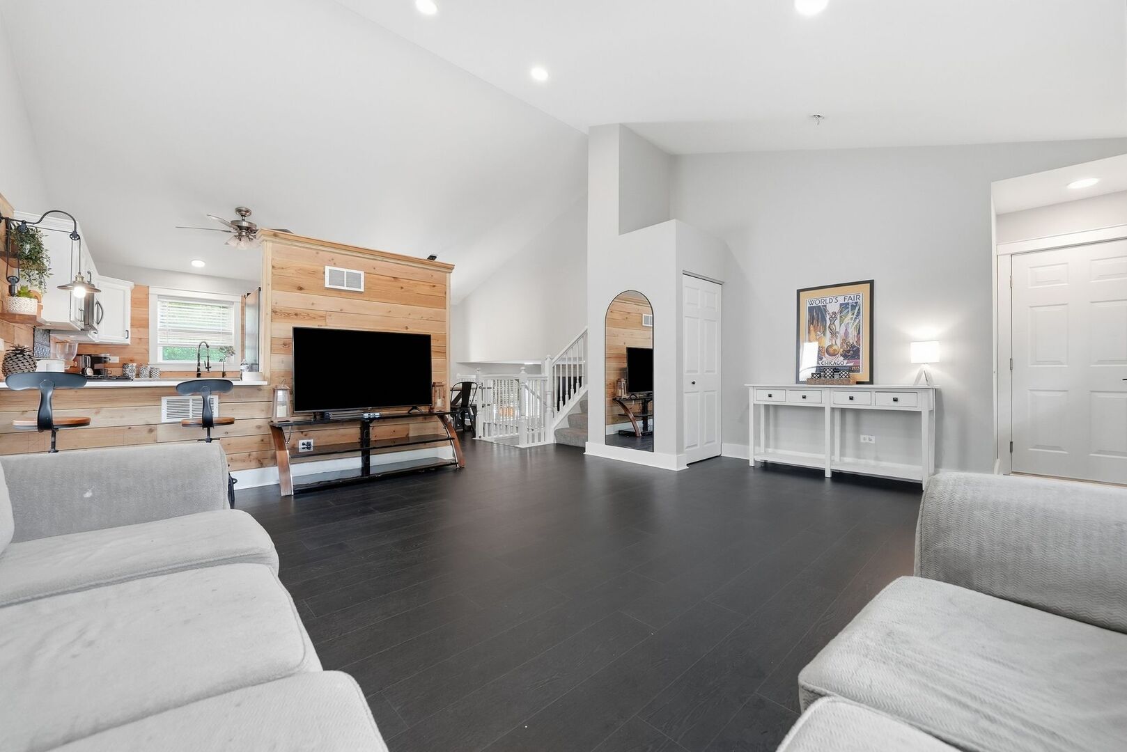 8101 Limestone Court Property Photo 6