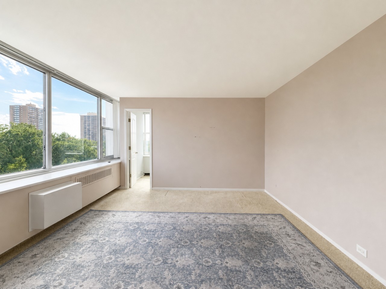 4250 N Marine Drive 716 Property Photo 17