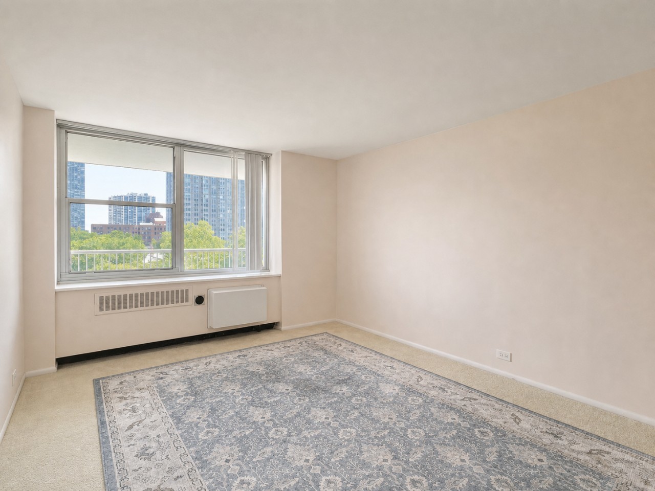 4250 N Marine Drive 716 Property Photo 25